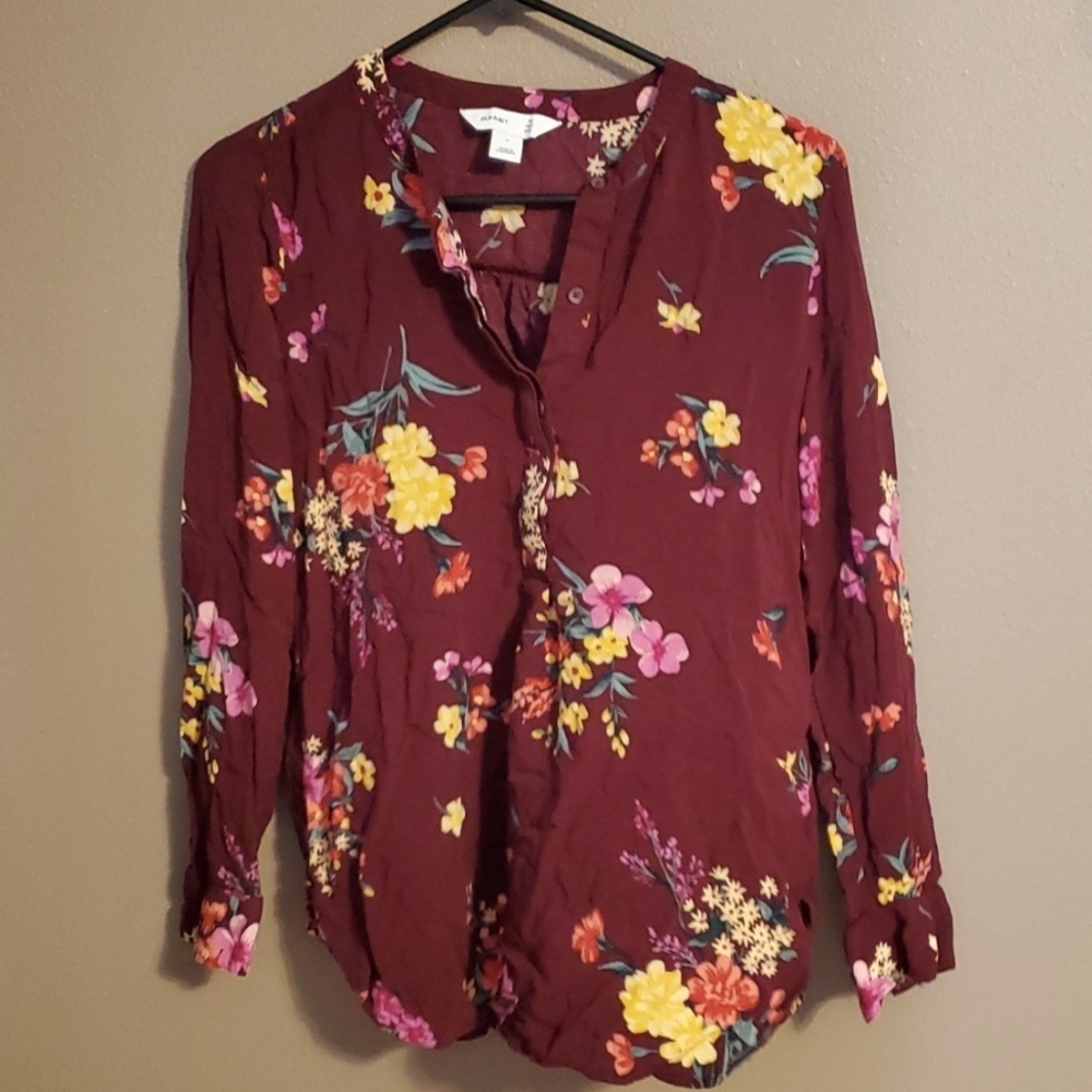 Old Navy long sleeve tunic maroon with flowers junior size small